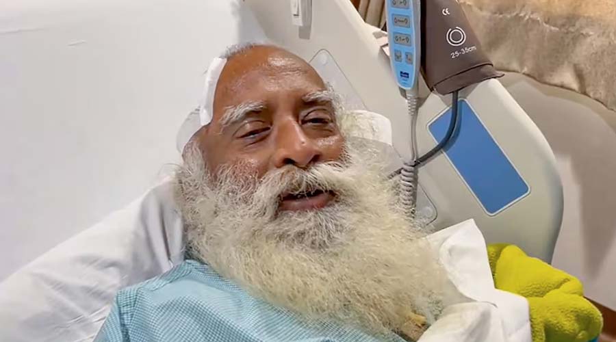 Sadhguru: दिल्ली के अस्पताल में हुई क्रोनिक ब्रेन ब्लीड की सर्जरी